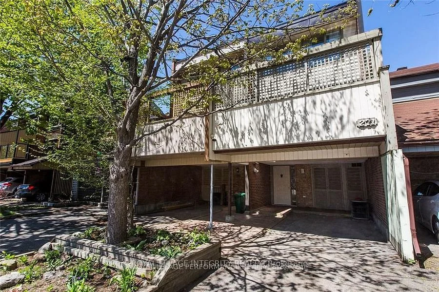 271 Bruyere Street, Lower Town - Sandy Hill, ON K1N 5E5