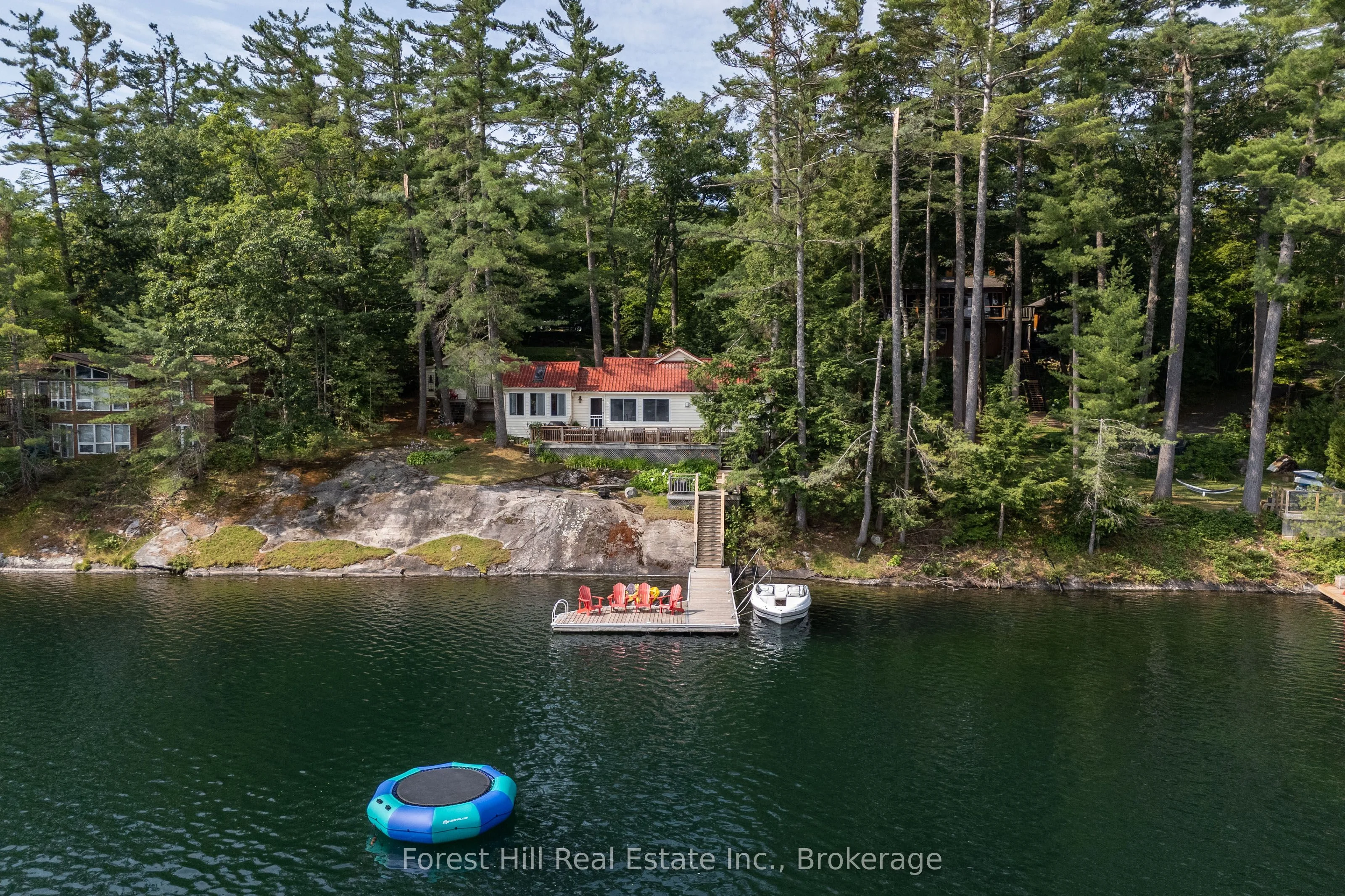 1029 Ridge Road, Muskoka Lakes, ON P0C 1M0
