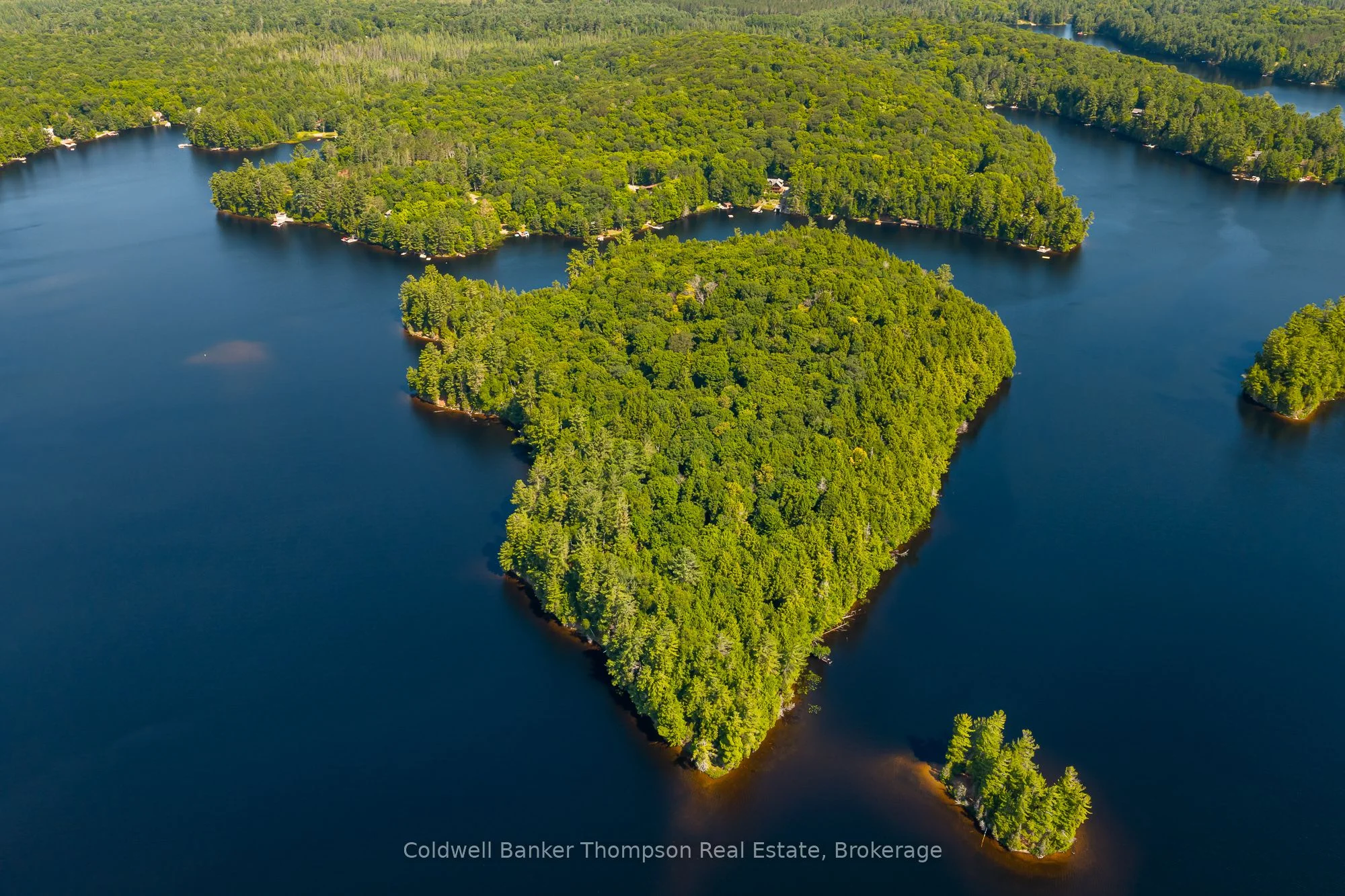 100 & 200 Treasure Island , Huntsville, ON P1H 2J4