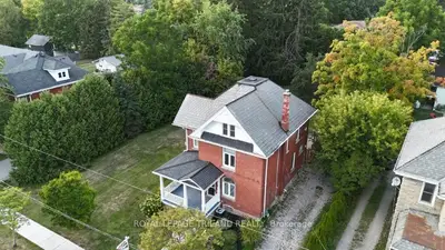 Detached in Thames Centre