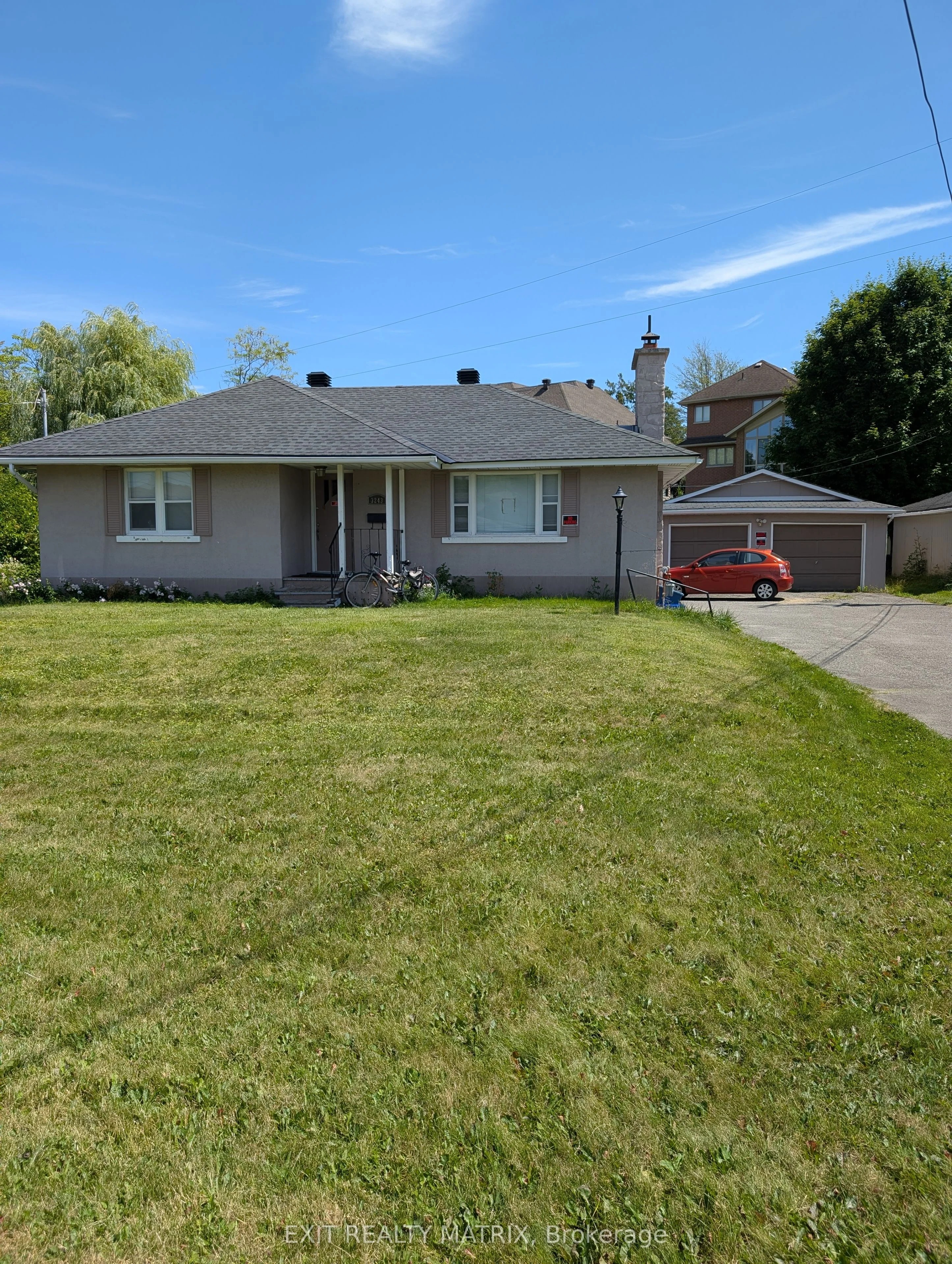 3243 Riverside Drive, Billings Bridge - Riverside Park And Area, On K1v 8n8