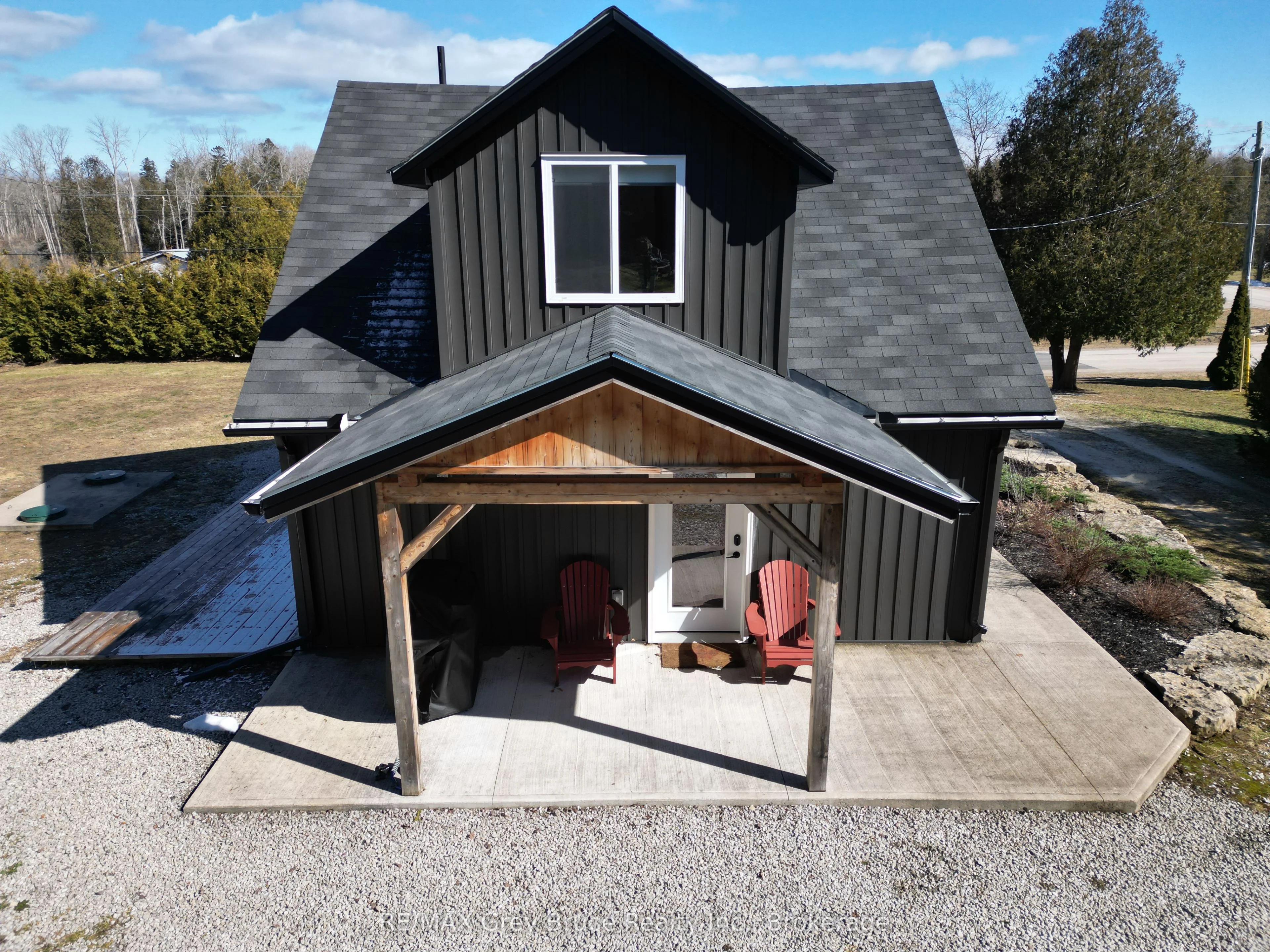 597 Stokes Bay Road, Northern Bruce Peninsula, On N0h 2m0
