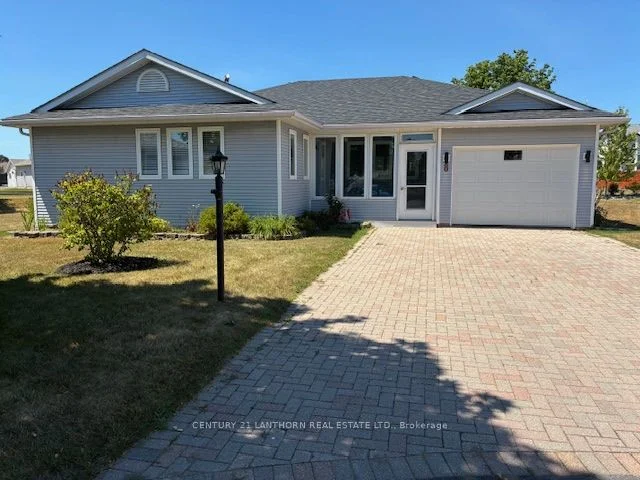 8 Quaker Court N, Prince Edward County, ON K0K 3L0