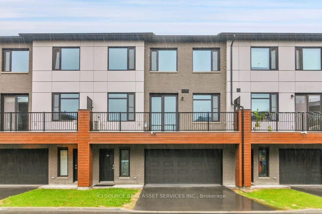 4 Victor Street E, Stittsville - Munster - Richmond, ON K2S 2Y6