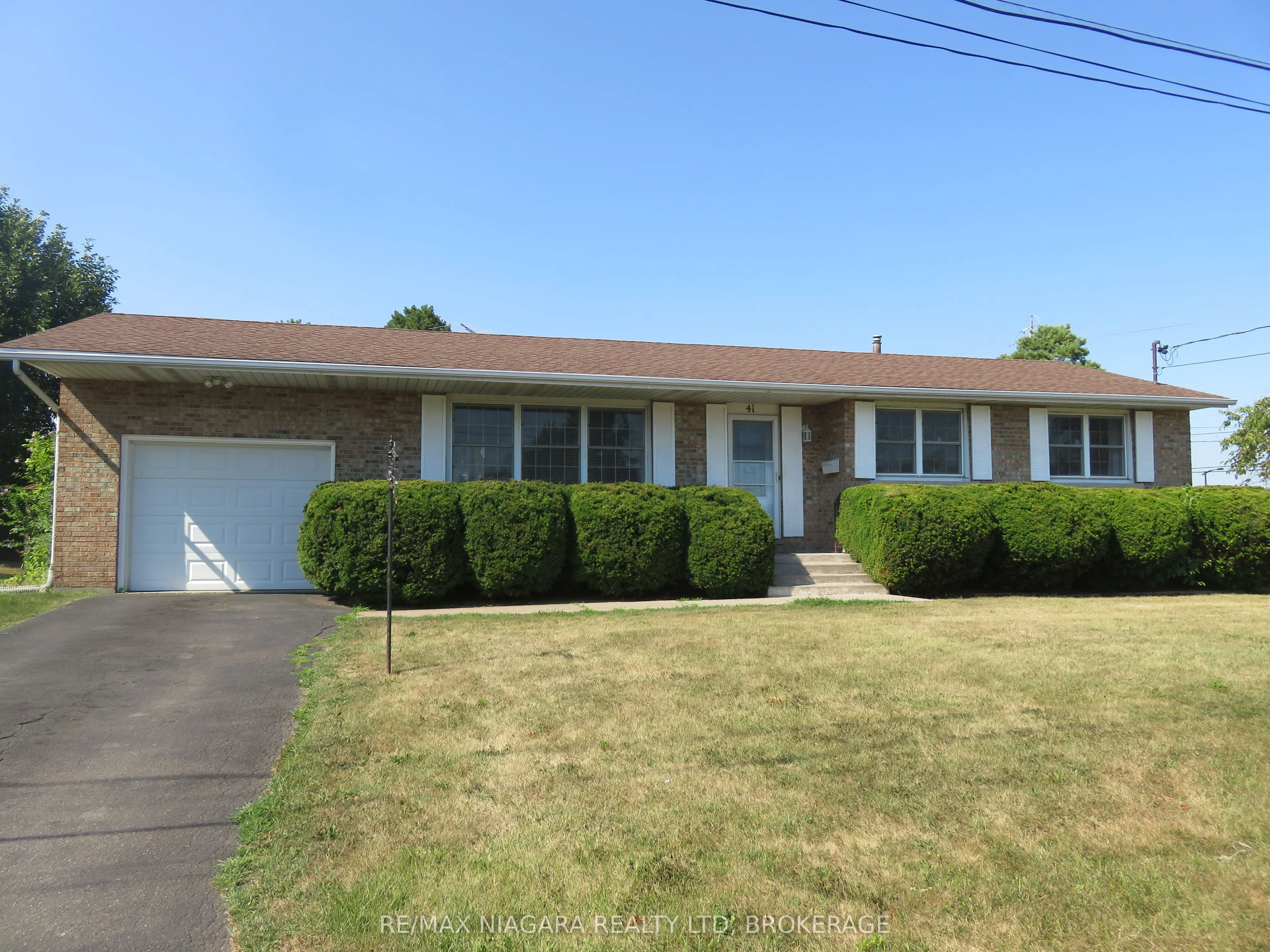 41 Madison Street, Fort Erie, ON L2A 3Z7