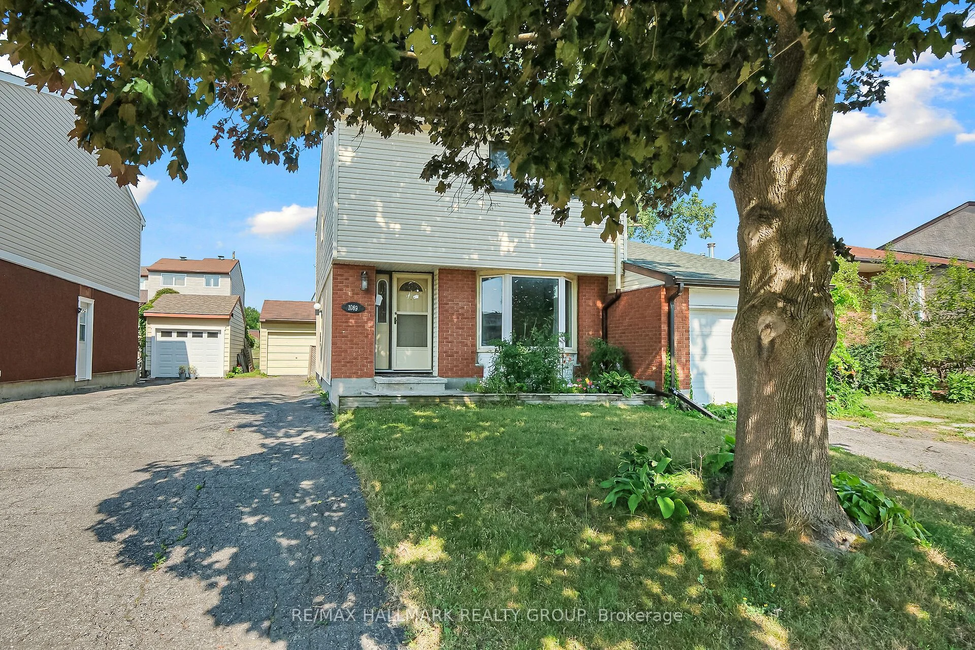 1089 Barwell Avenue, Britannia Heights - Queensway Terrace N and Area, ON K2B 8H4