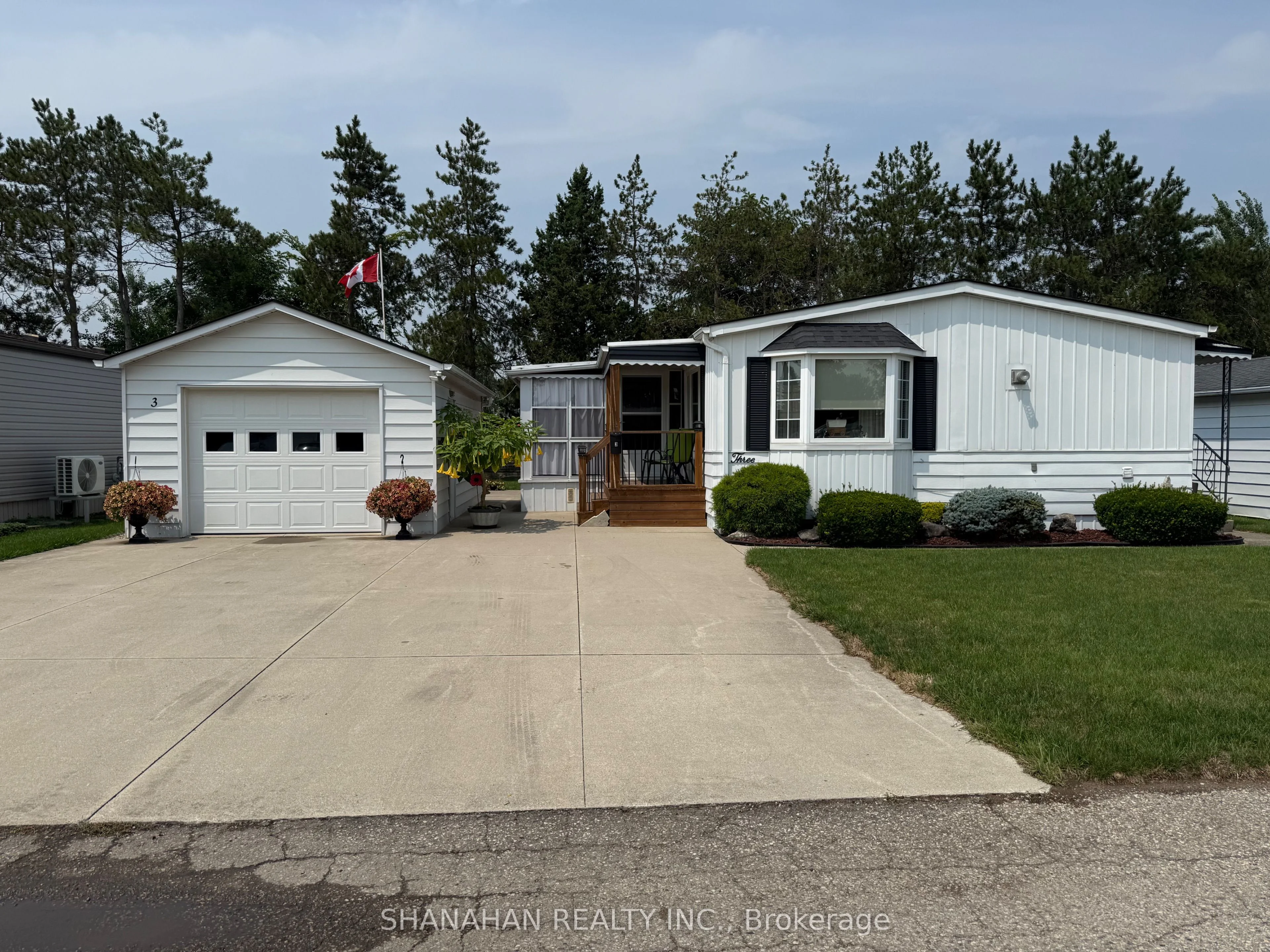 3 Miller Street, Strathroy-Caradoc, ON N7G 1A5