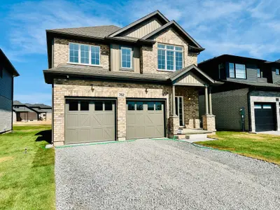 Detached in Fort Erie