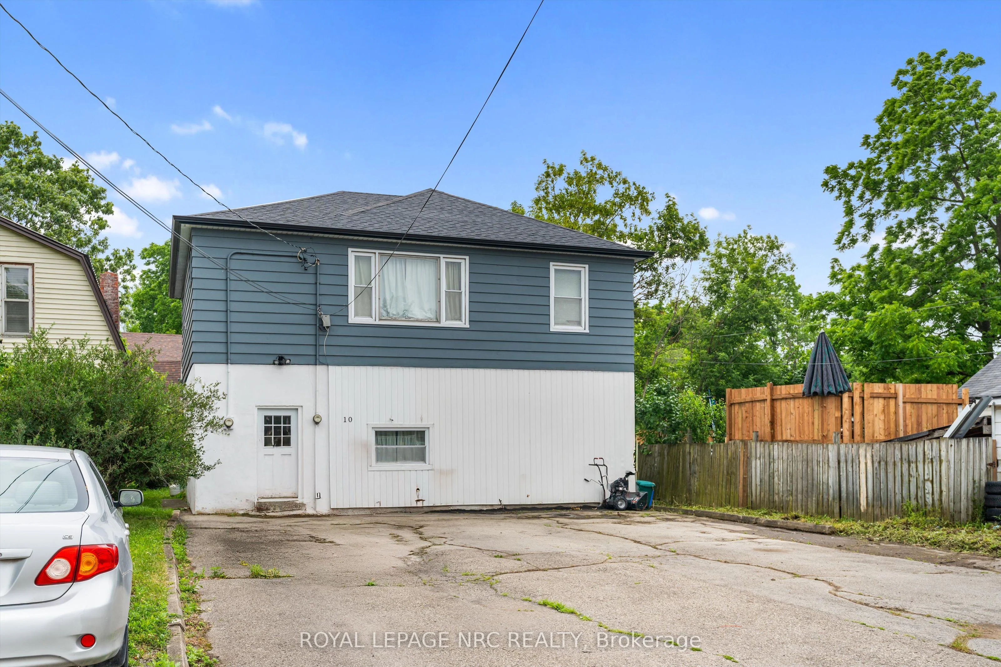 10 Dunlop Street, Fort Erie, ON L2A 4H8