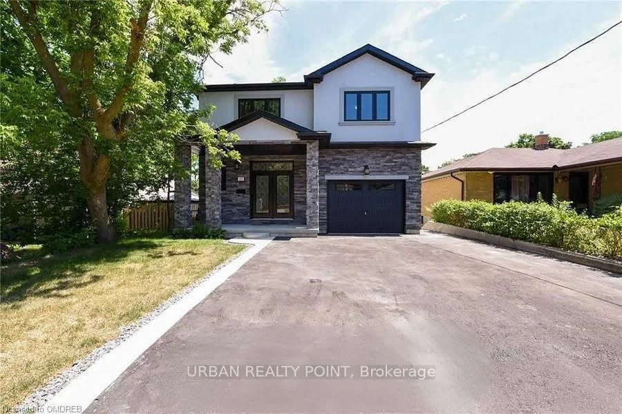 165 St Andrews Street W, Cambridge, ON N1S 1N2