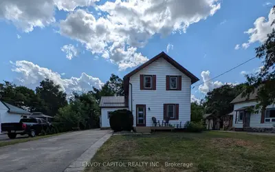 Detached in Kawartha Lakes