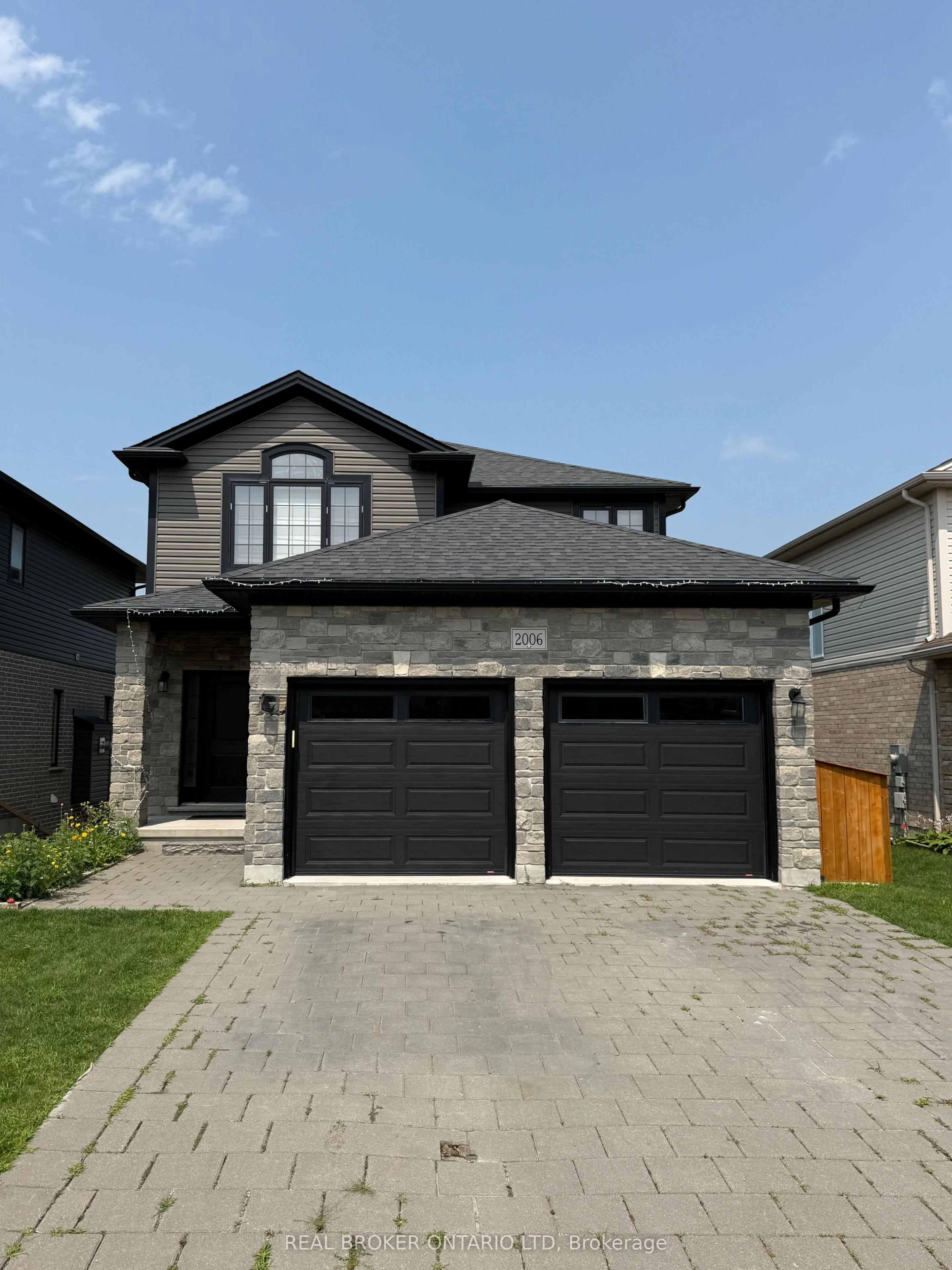2006 Wateroak Drive, London North, ON N6G 0M6