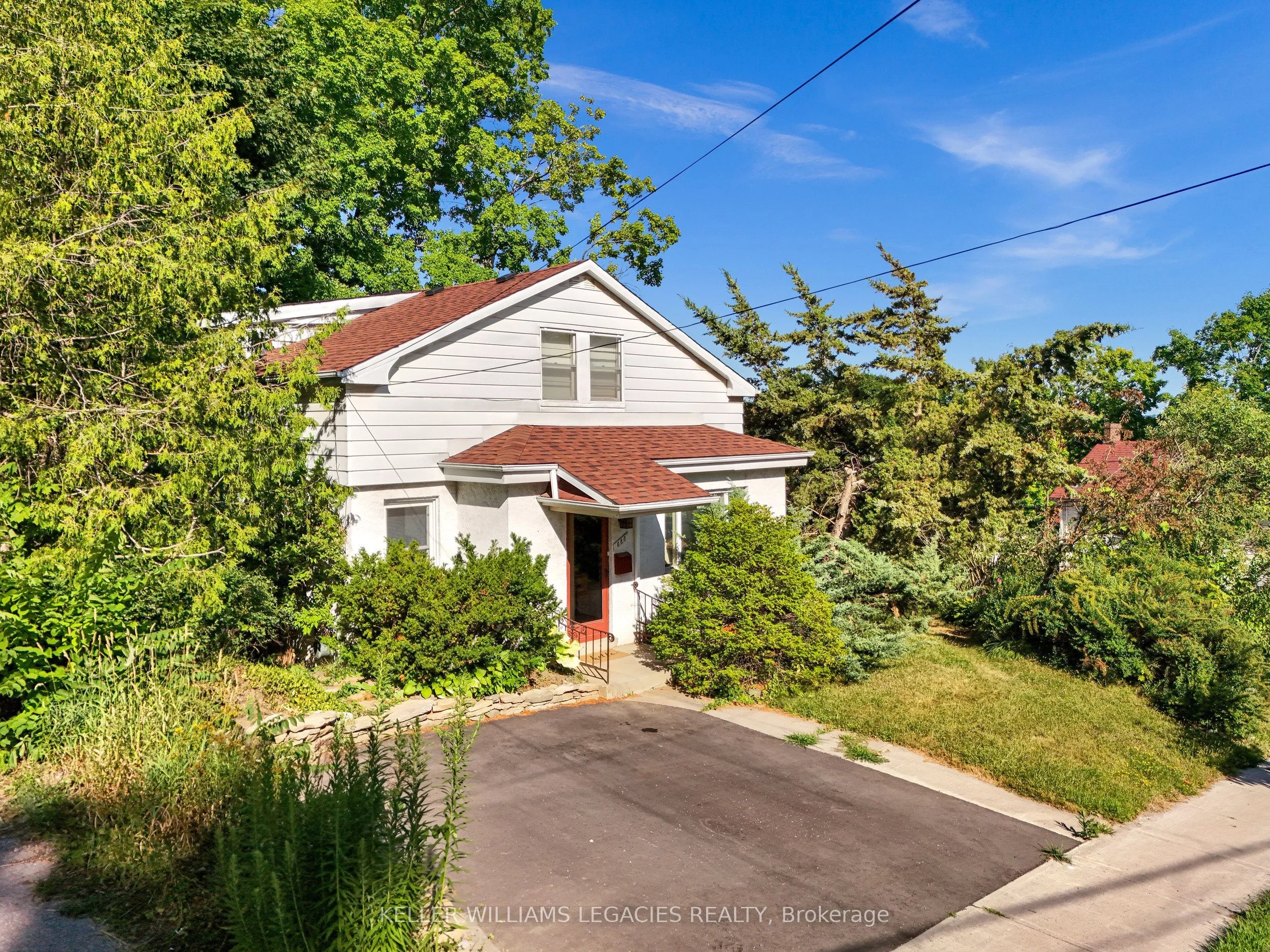 688 Aylmer Street N, Peterborough, ON K9H 3X6