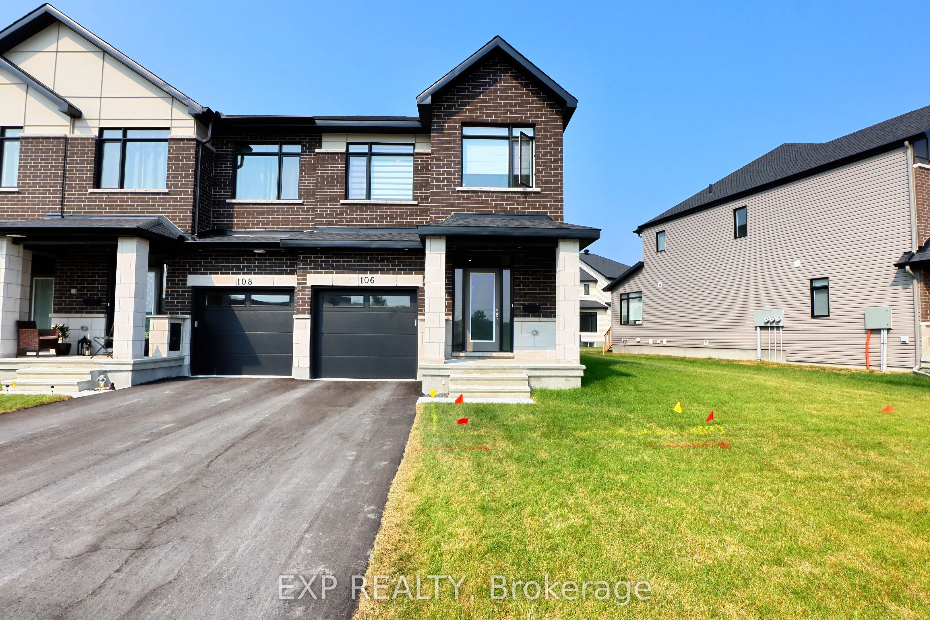 106 Sencha Terrace E, Barrhaven, ON K2J 6Z2