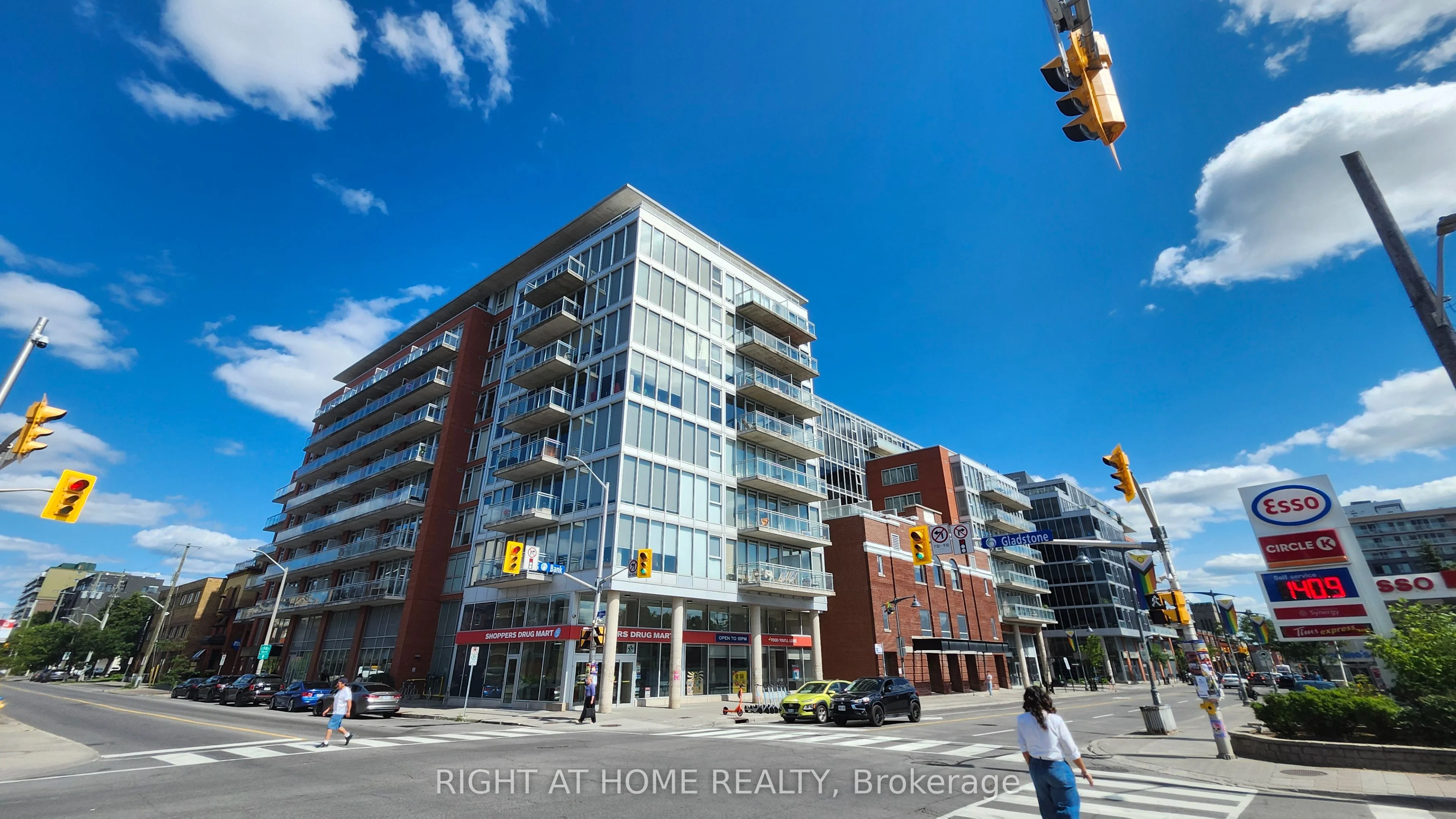 354 Gladstone Avenue 327, Ottawa Centre, ON K2P 0R4