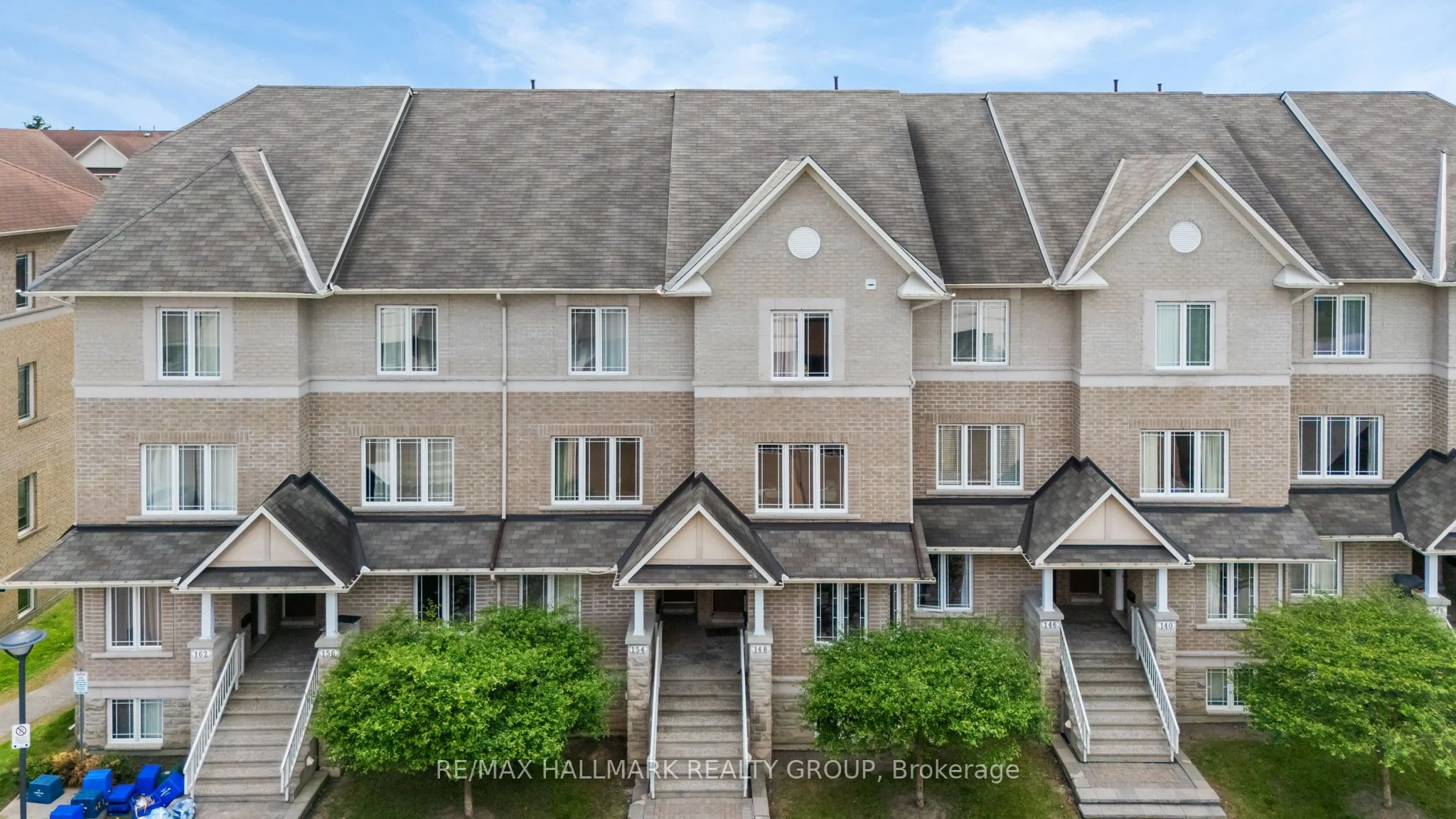 148 Paseo Private, South of Baseline to Knoxdale, ON K2G 4N7