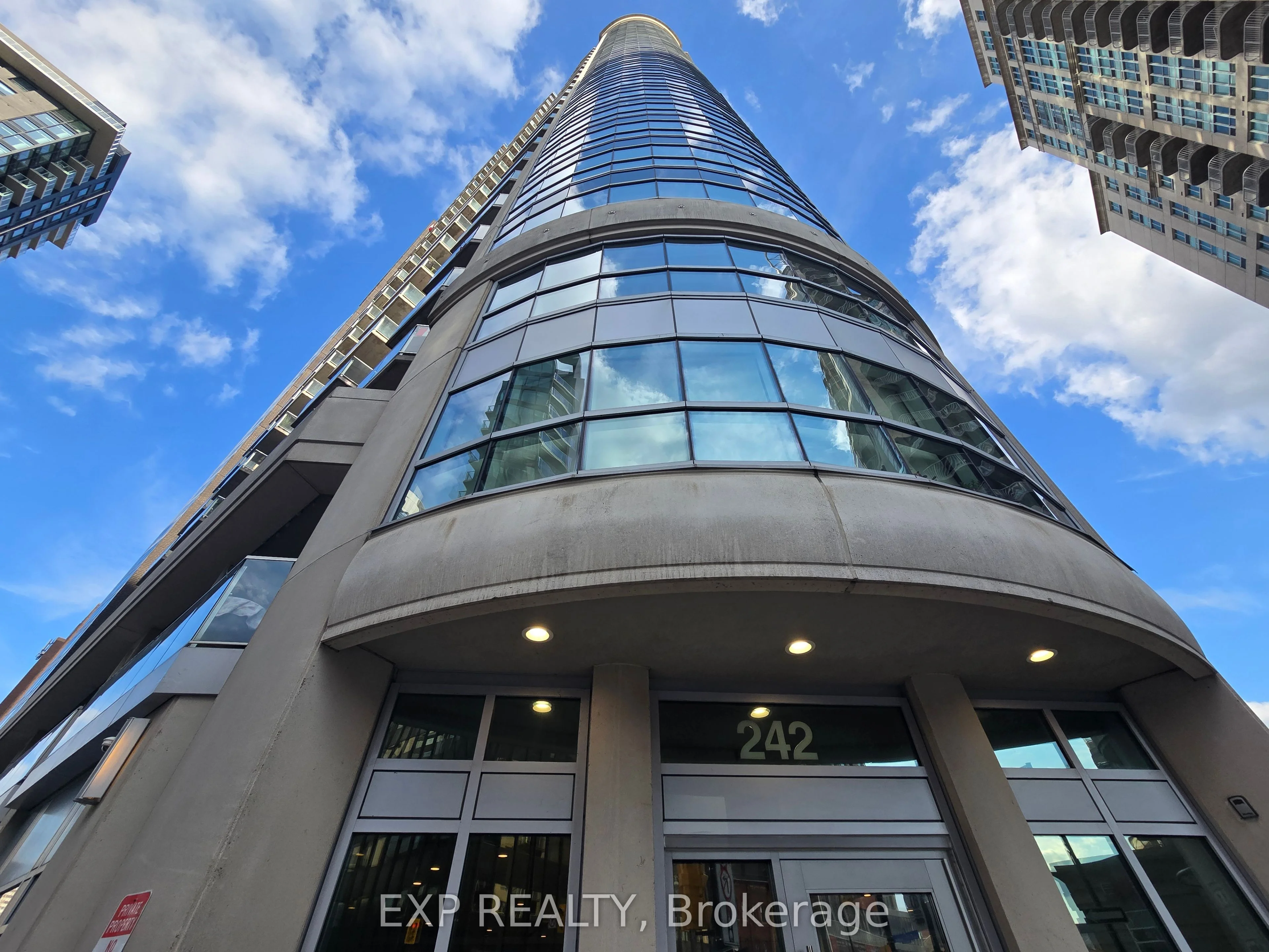 242 Rideau Street 1304, Lower Town - Sandy Hill, ON K1N 0B7