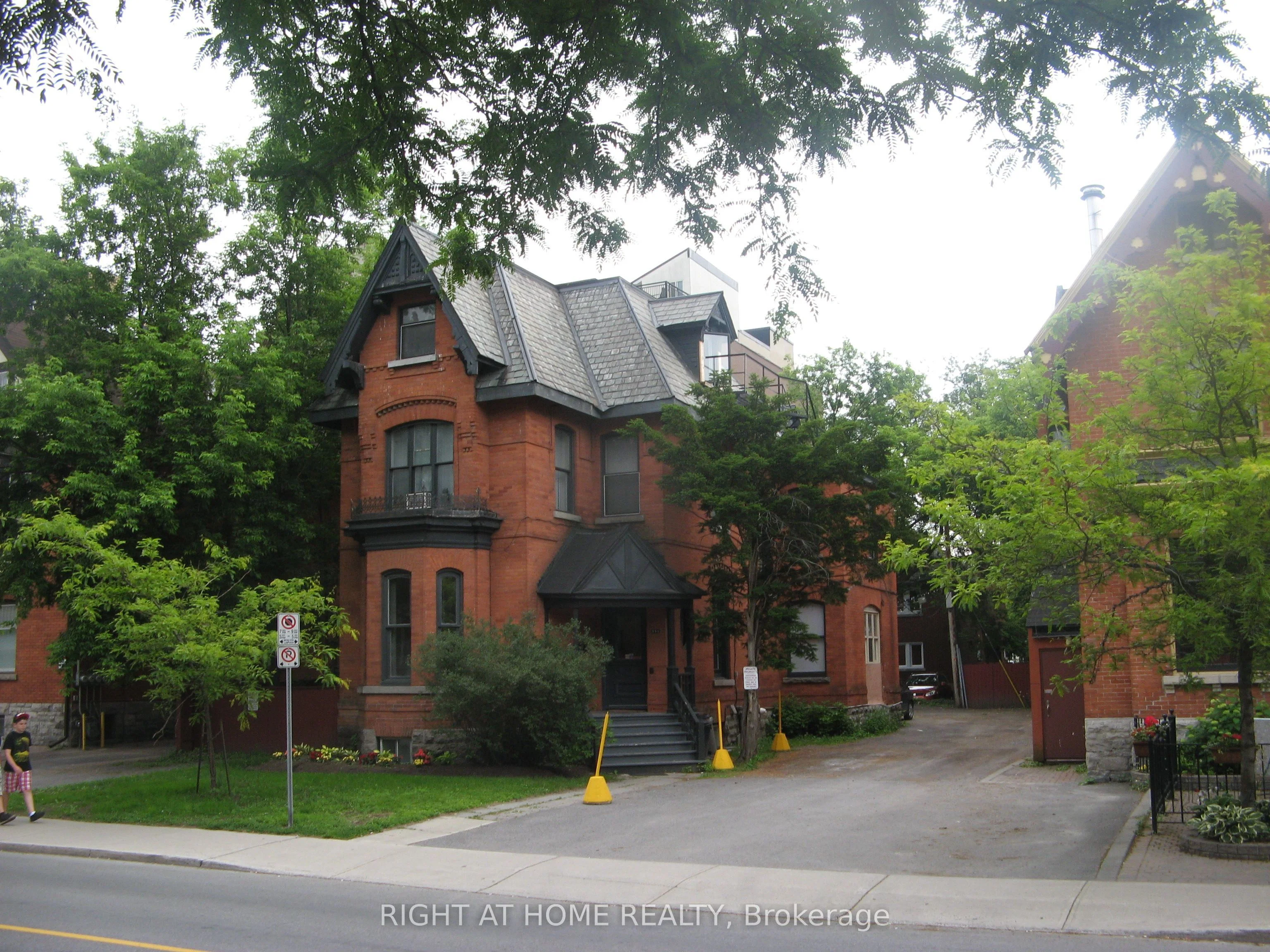 294 Somerset Street W apt. 5, Ottawa Centre, ON K2P 0J6
