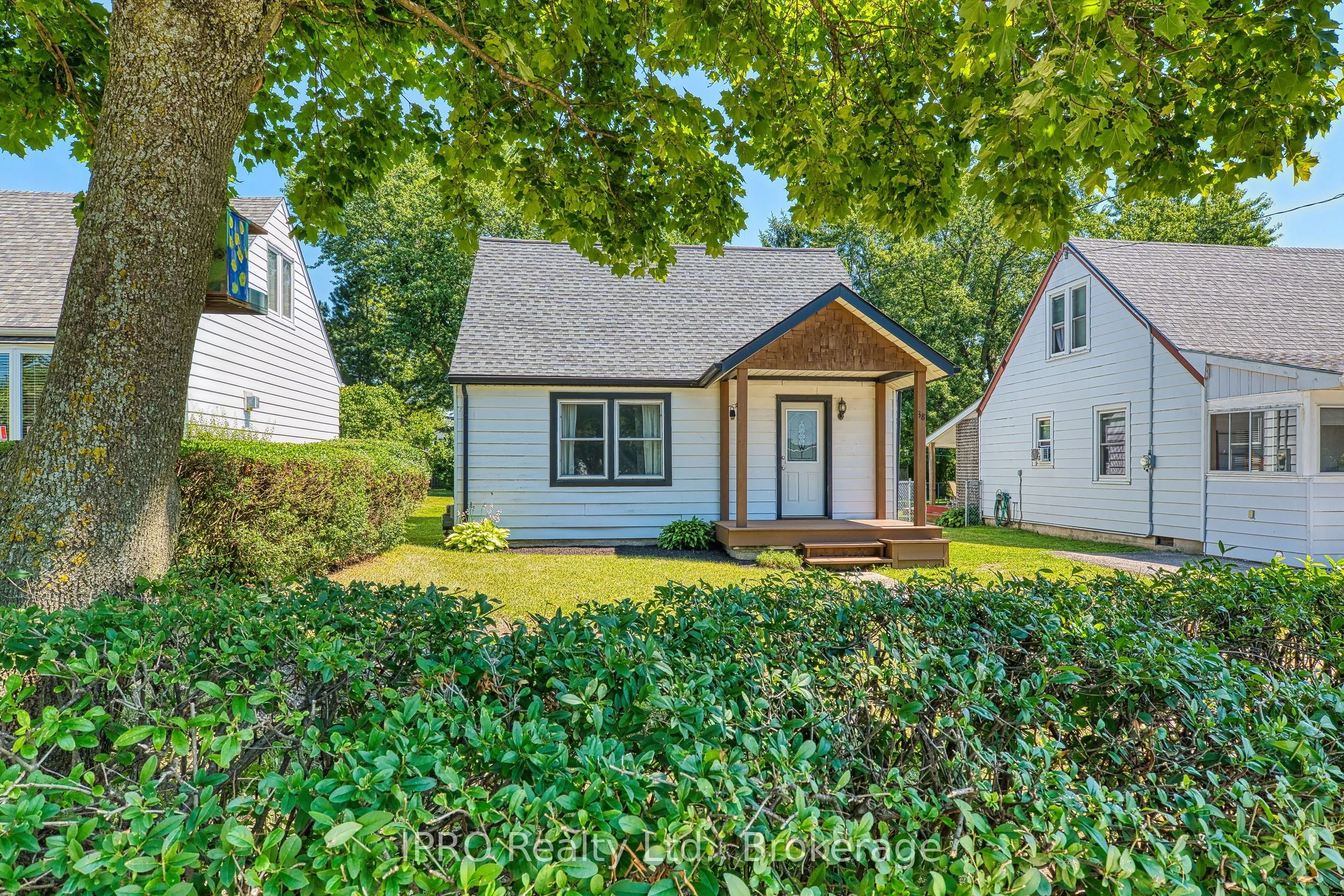 38 Oak Street, Stratford, ON N5A 2G1