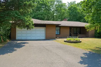 Detached in Quinte West