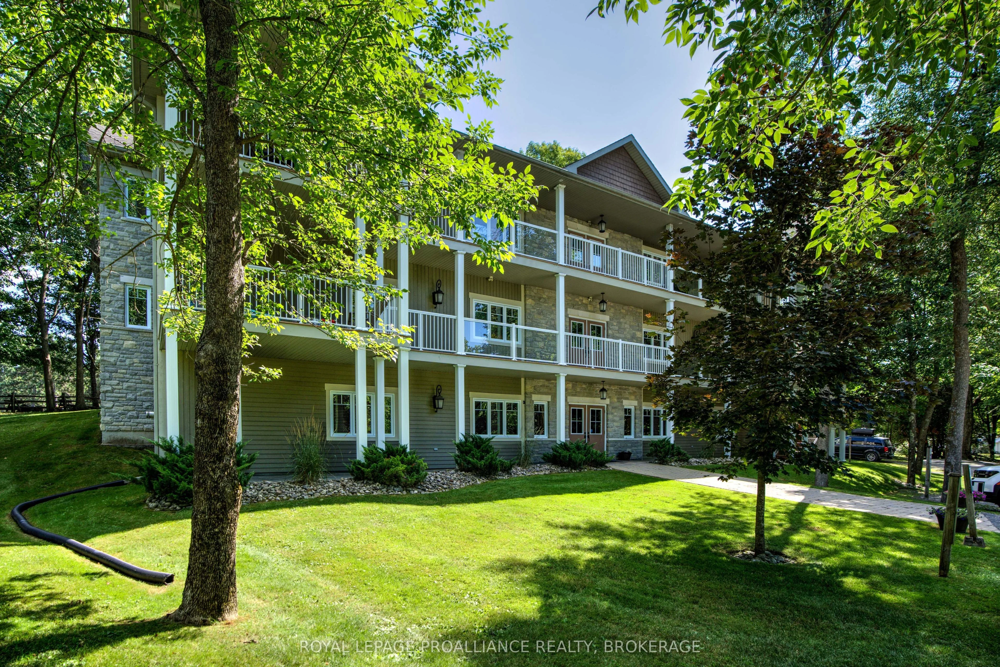532 10th Concession Road 12-4, Rideau Lakes, On K0g 1x0