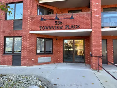 Condo Apartment in Hanover