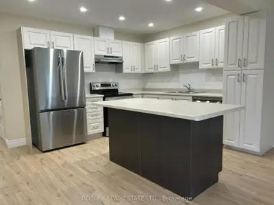 Att/Row/Townhouse in Meaford