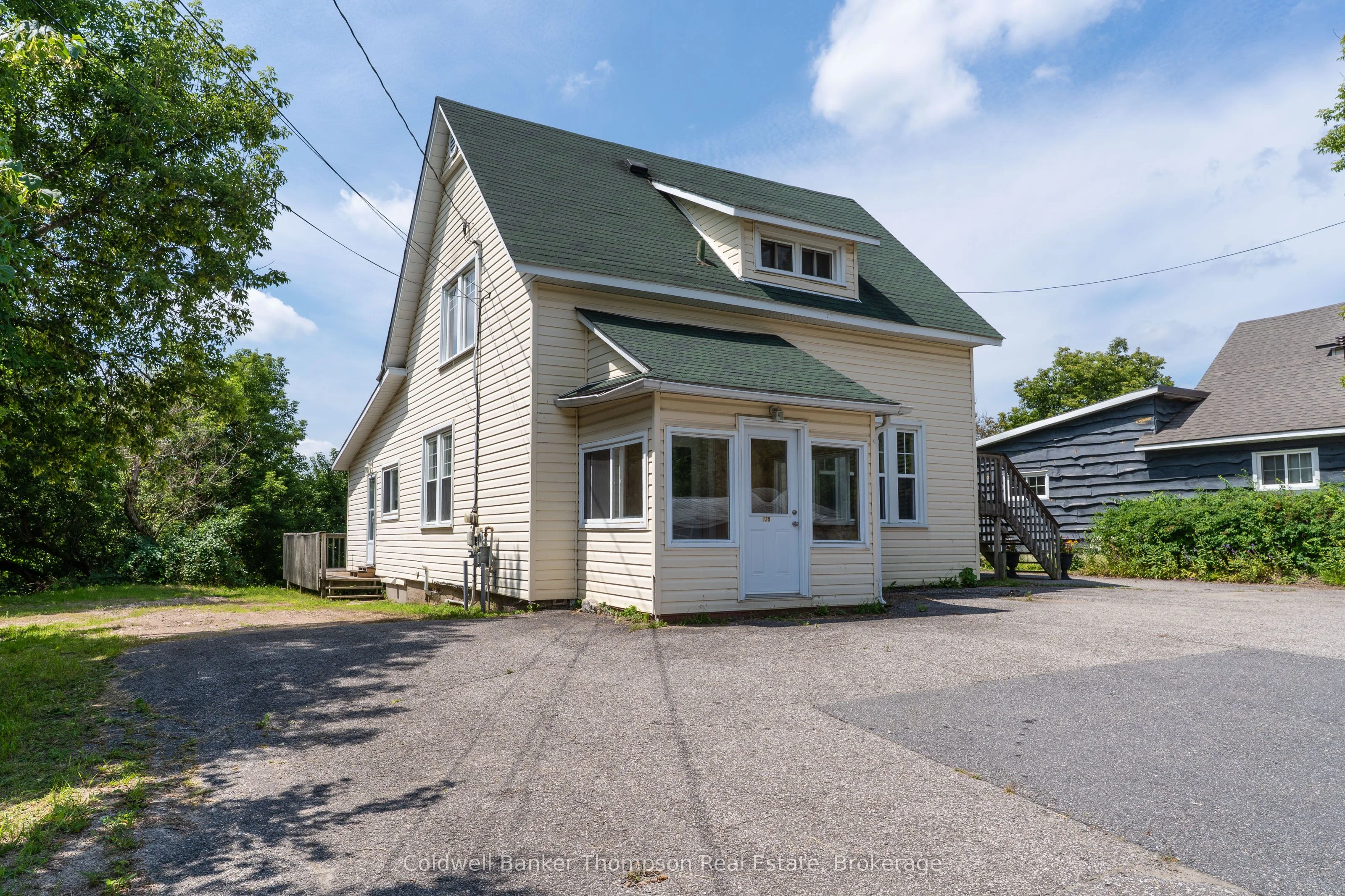 135 Ontario Street, Burk's Falls, On P0a 1c0