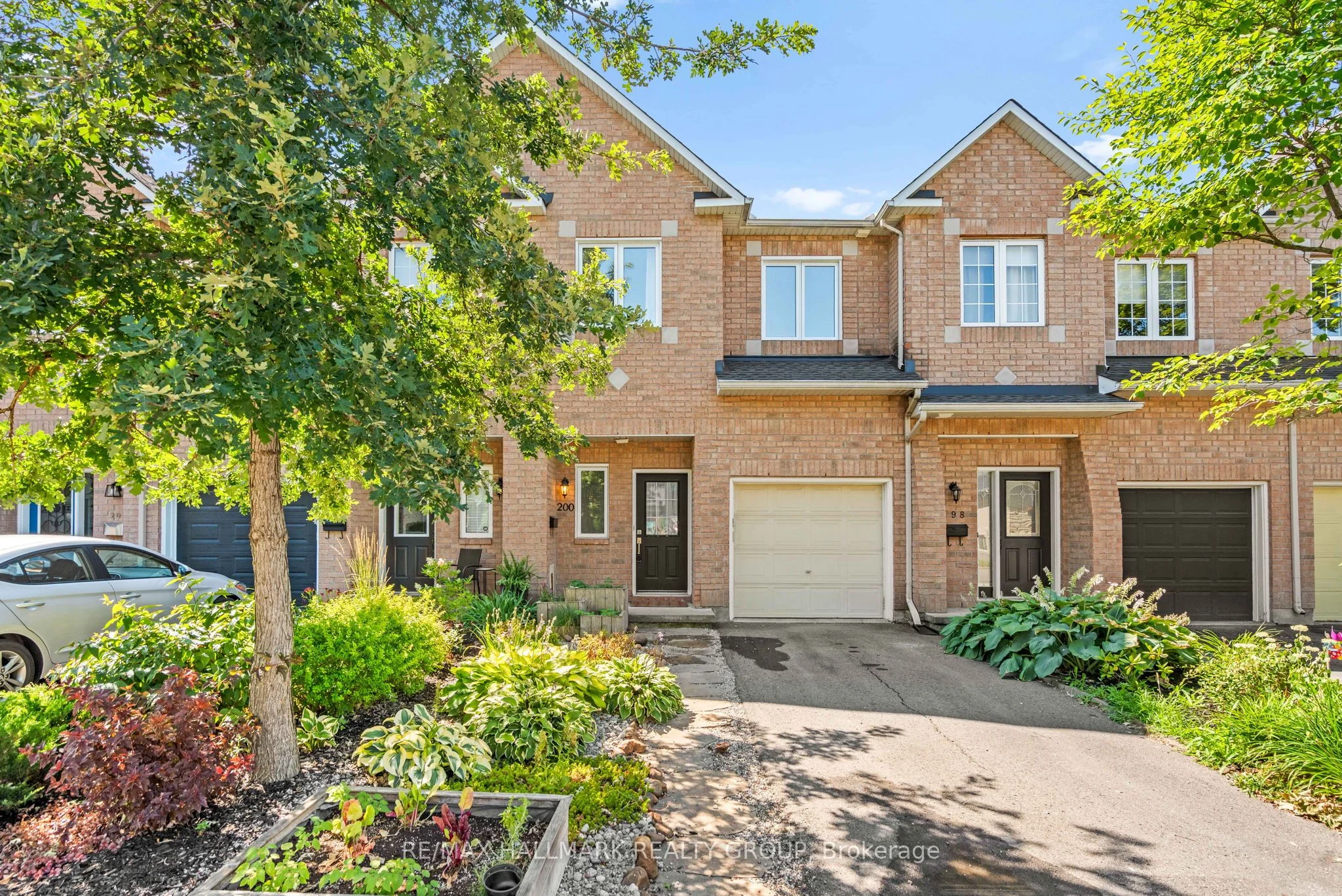 200 GLYNN Avenue, Overbrook - Castleheights and Area, ON K1K 4Y3