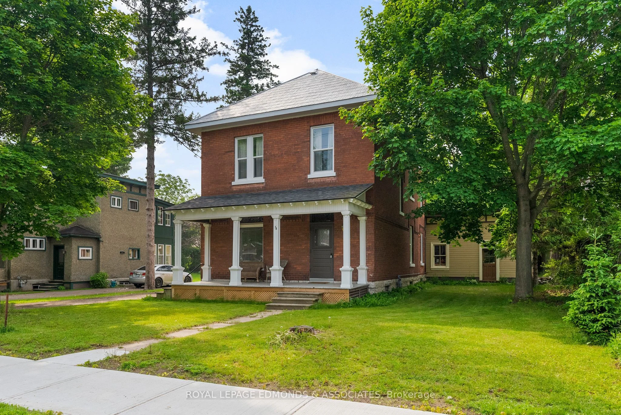 54 Isabella Street, Pembroke, ON K8A 5S5