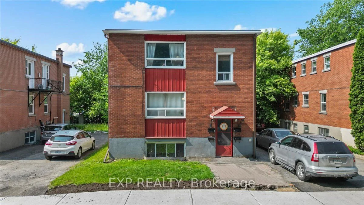 124 Lebrun Street, Vanier and Kingsview Park, ON K1L 5C9