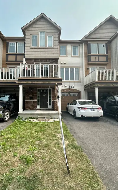 Att/Row/Townhouse in Orleans - Cumberland and Area