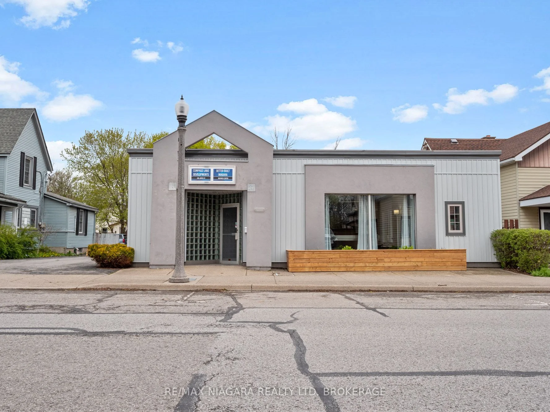 240 Jarvis Street, Fort Erie, ON L2A 5N2
