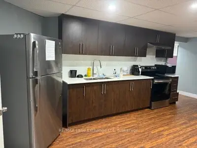 Duplex in Central Huron
