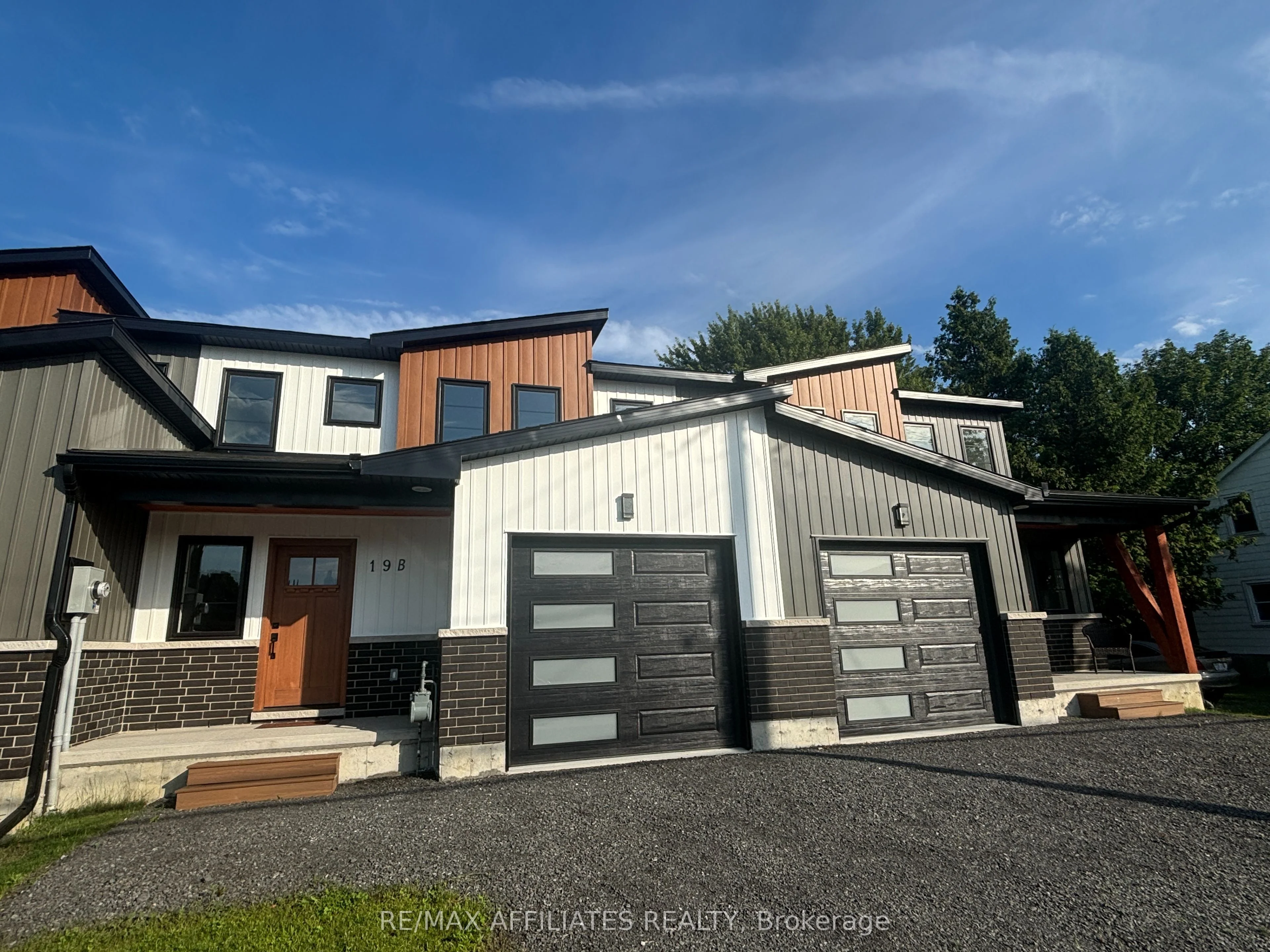 19B Dundas Street, South Dundas, ON K0E 1K0