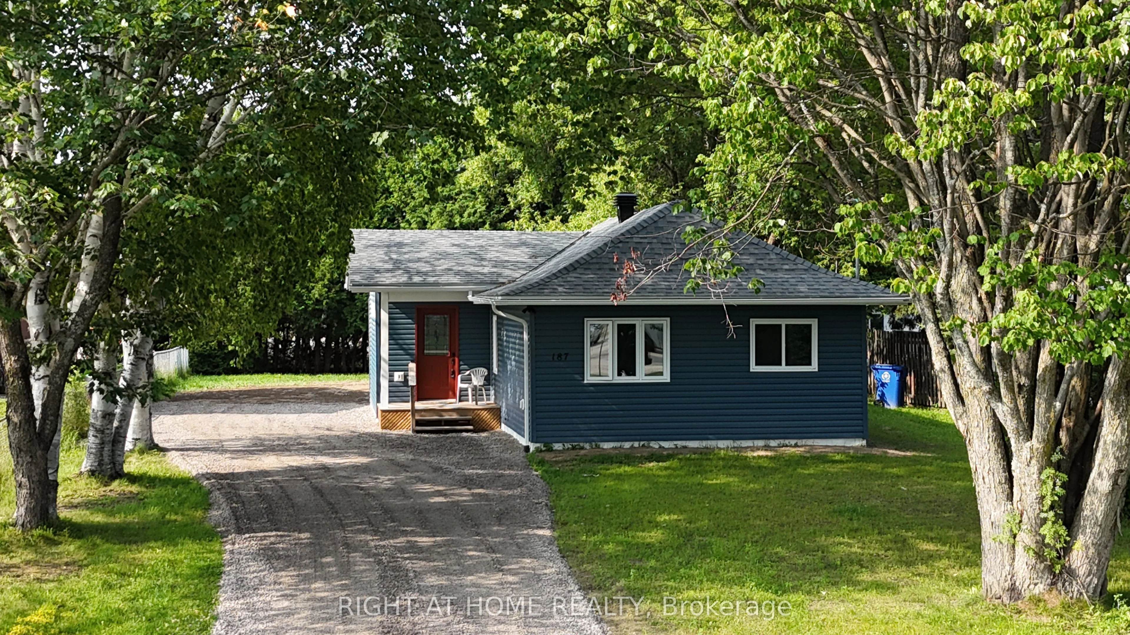 187 Russell Street, West Nipissing, ON P2B 1X7