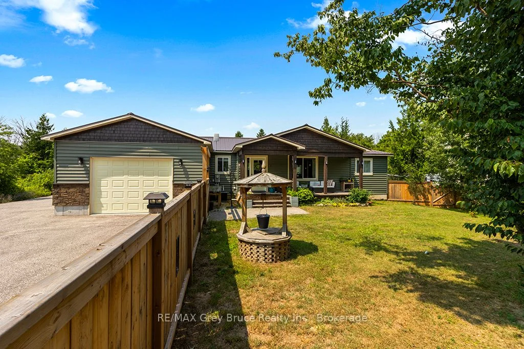 6 Beechwood Drive, South Bruce Peninsula, ON N0H 2T0