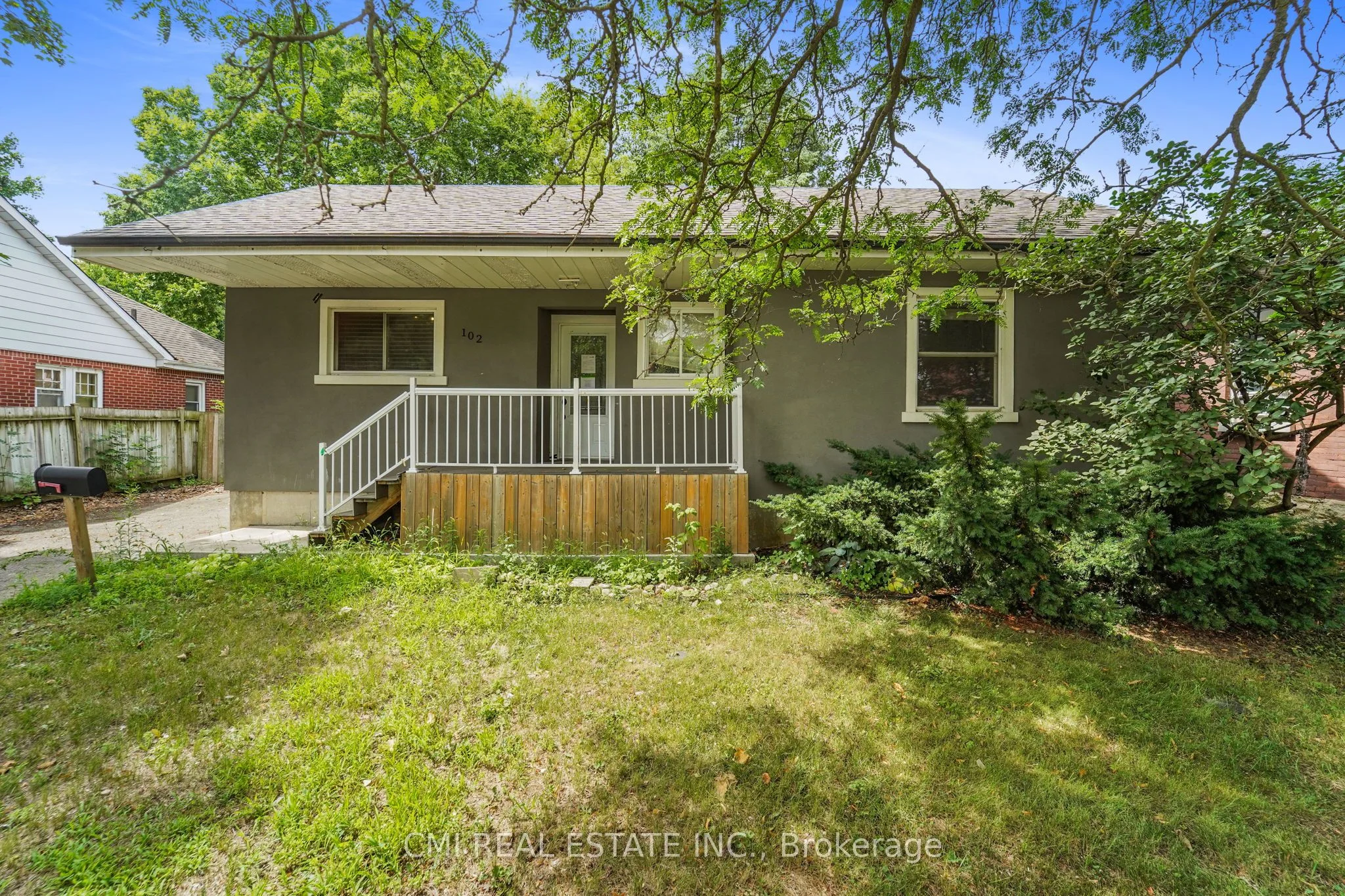 102 Waterloo Street, Brantford, ON N3T 3S2
