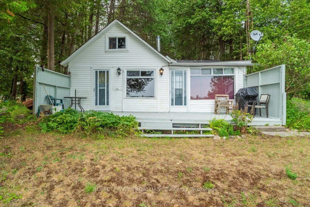 1087C Hills Lake Road, North Frontenac, ON K0H 2M0