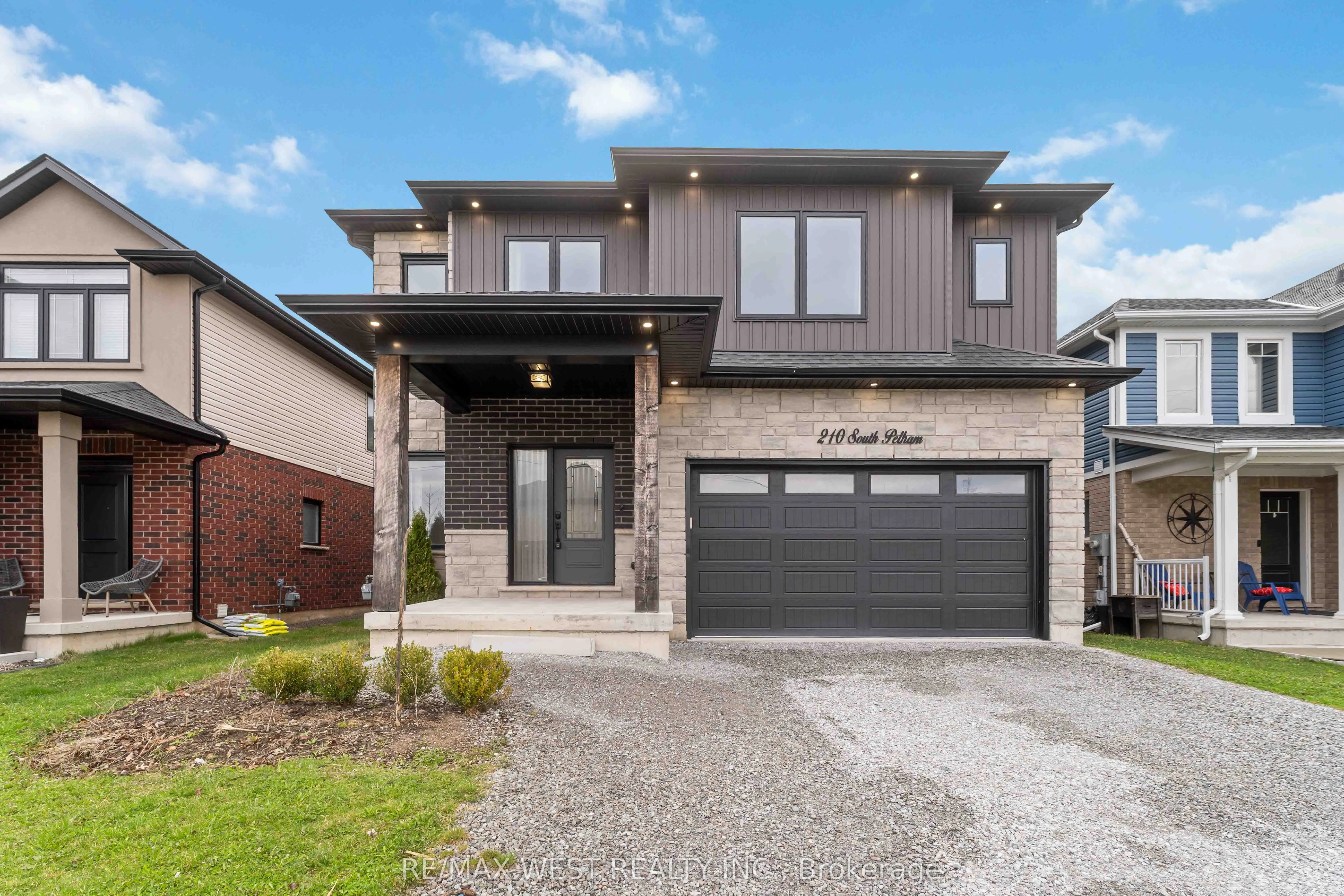 210 S Pelham Road, Welland, On L3c 0e7