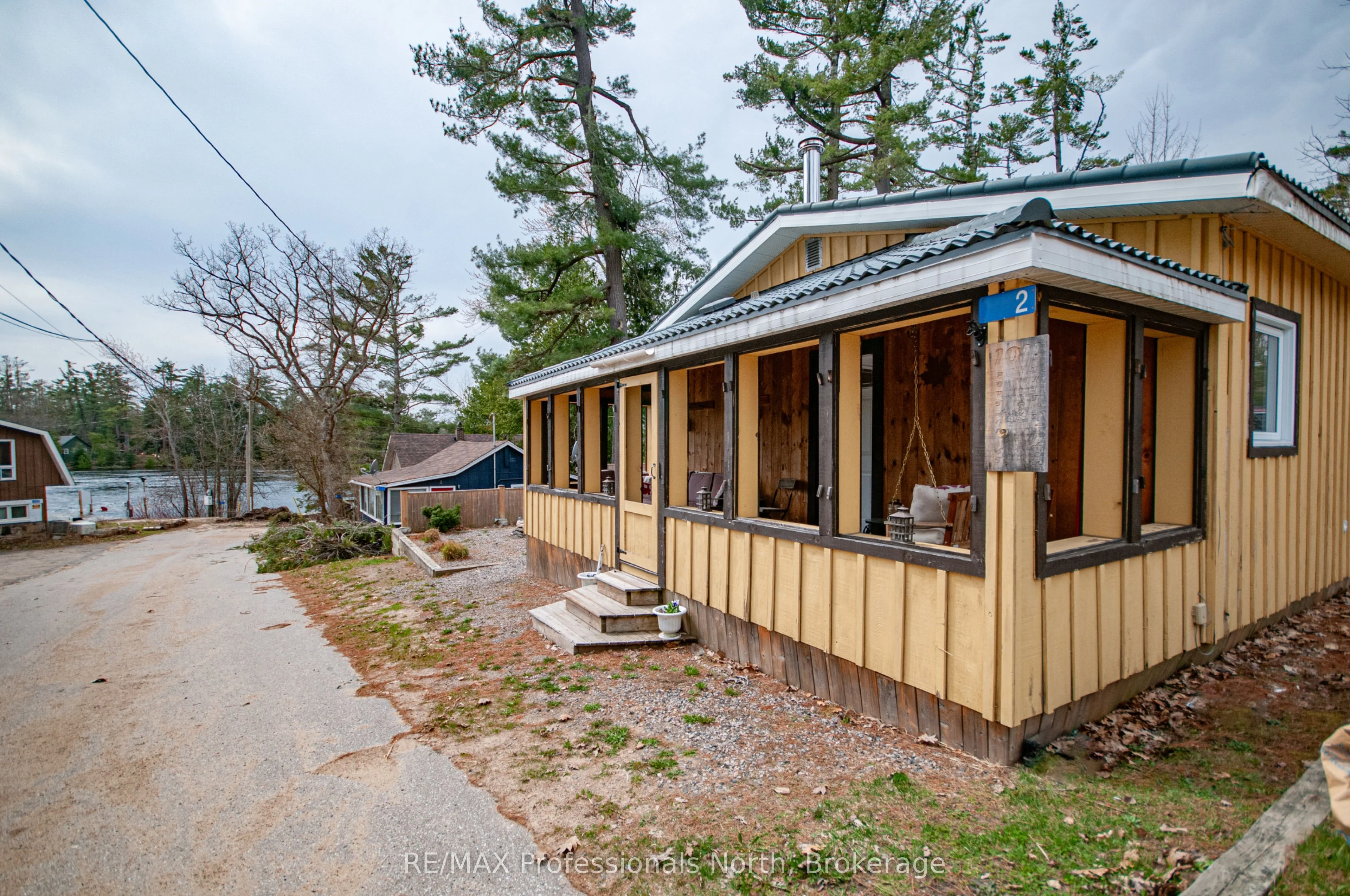 1011 PORTAGE Street 2, Muskoka Lakes, ON P0C 1A0