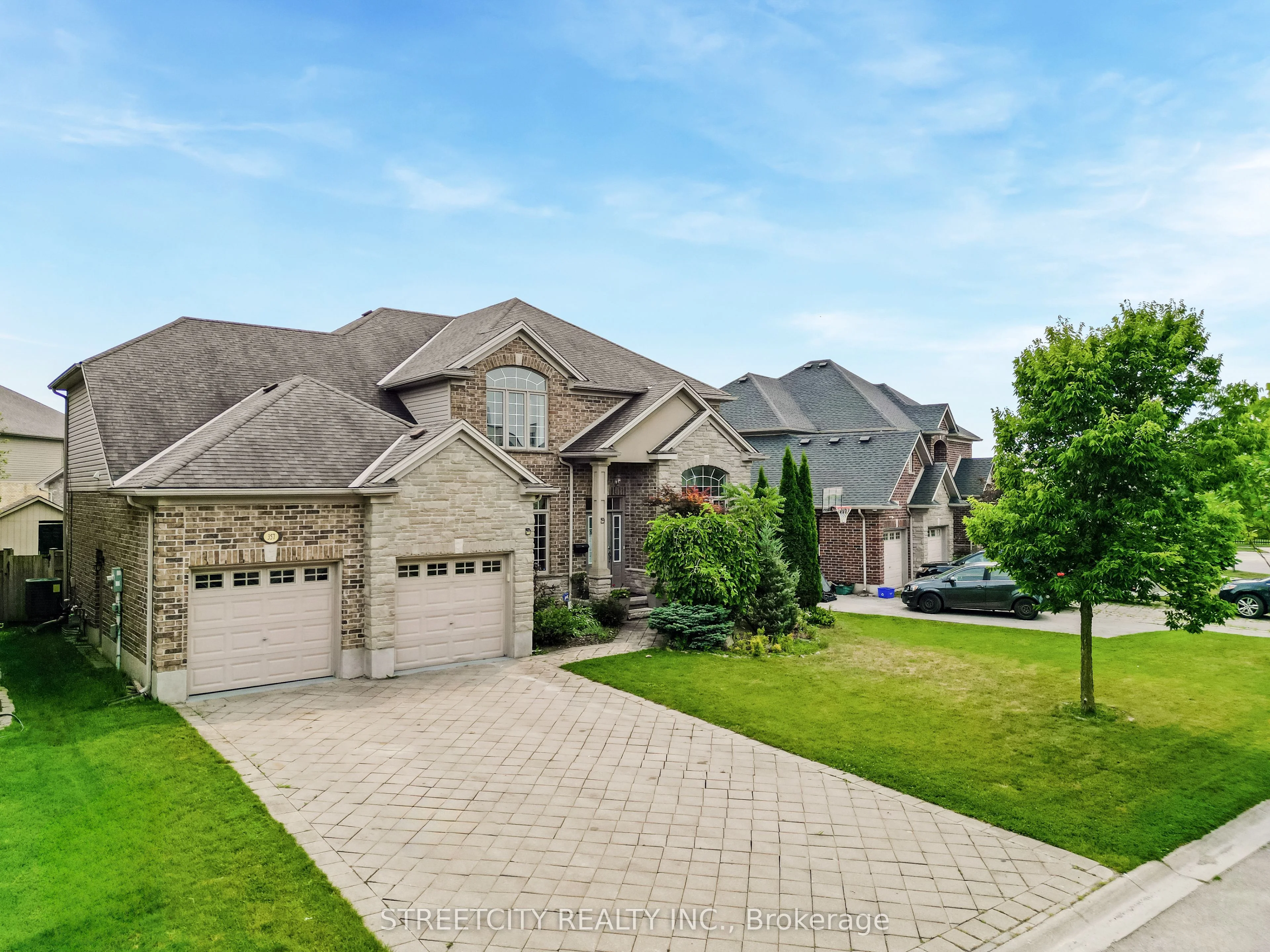357 South Carriage Way, London North, ON N6G 0B2