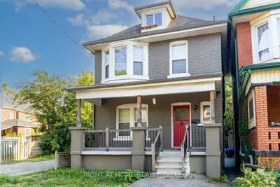 Detached in Hamilton