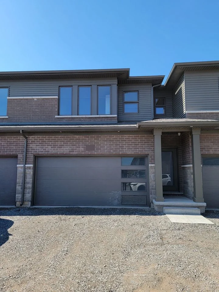 4552 Portage Parkway 112, Niagara Falls, ON L2E 6A8