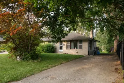 Detached in London South
