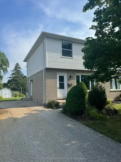 Semi-Detached in St. Thomas