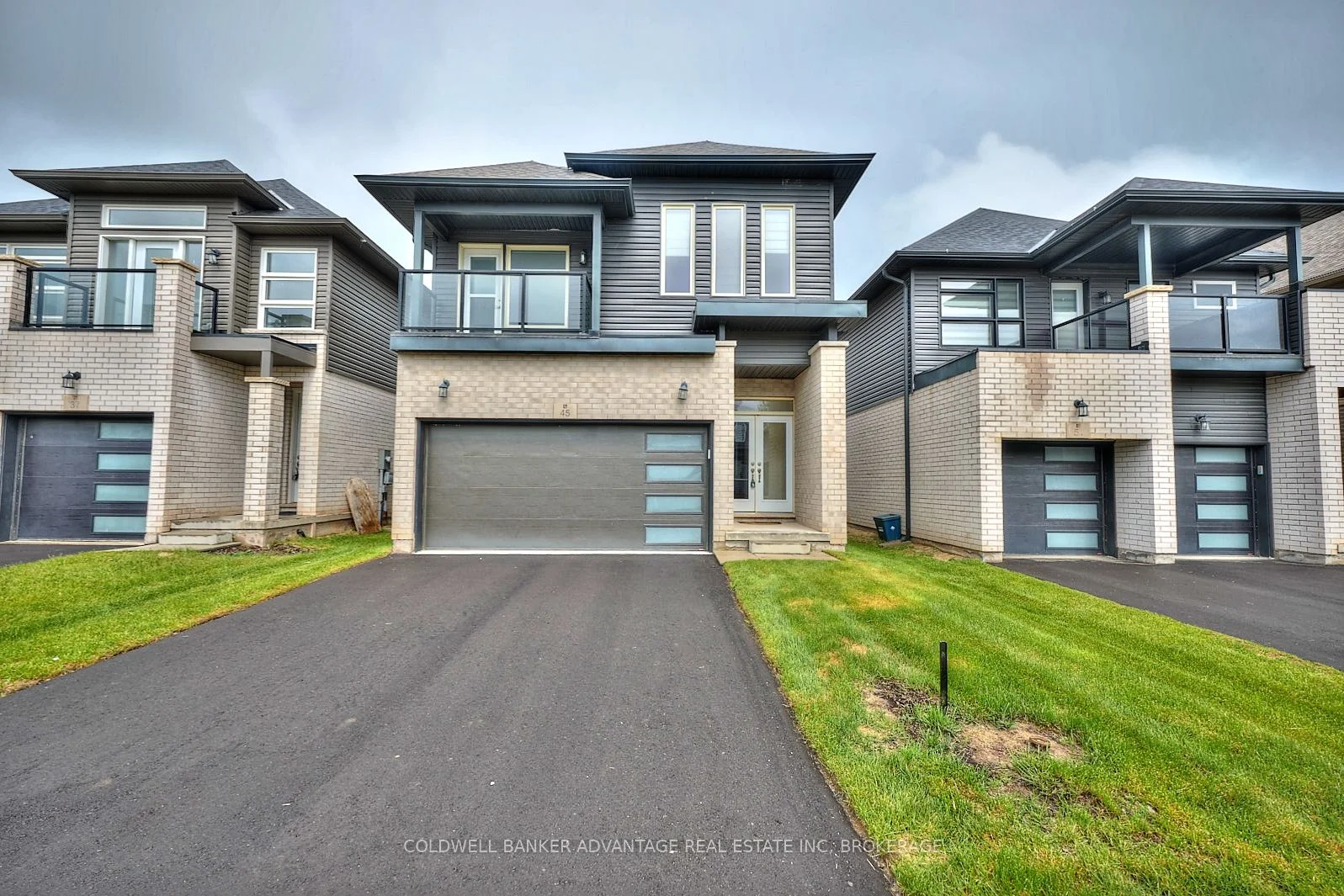 45 Mclaughlin Street, Welland, ON L3B 0J9