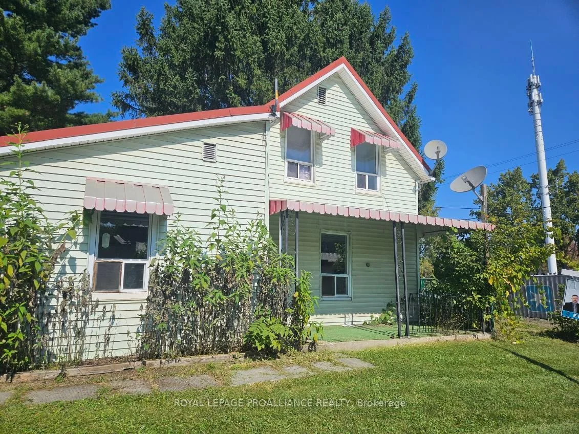 100 James Street, Tweed, On K0k 3j0
