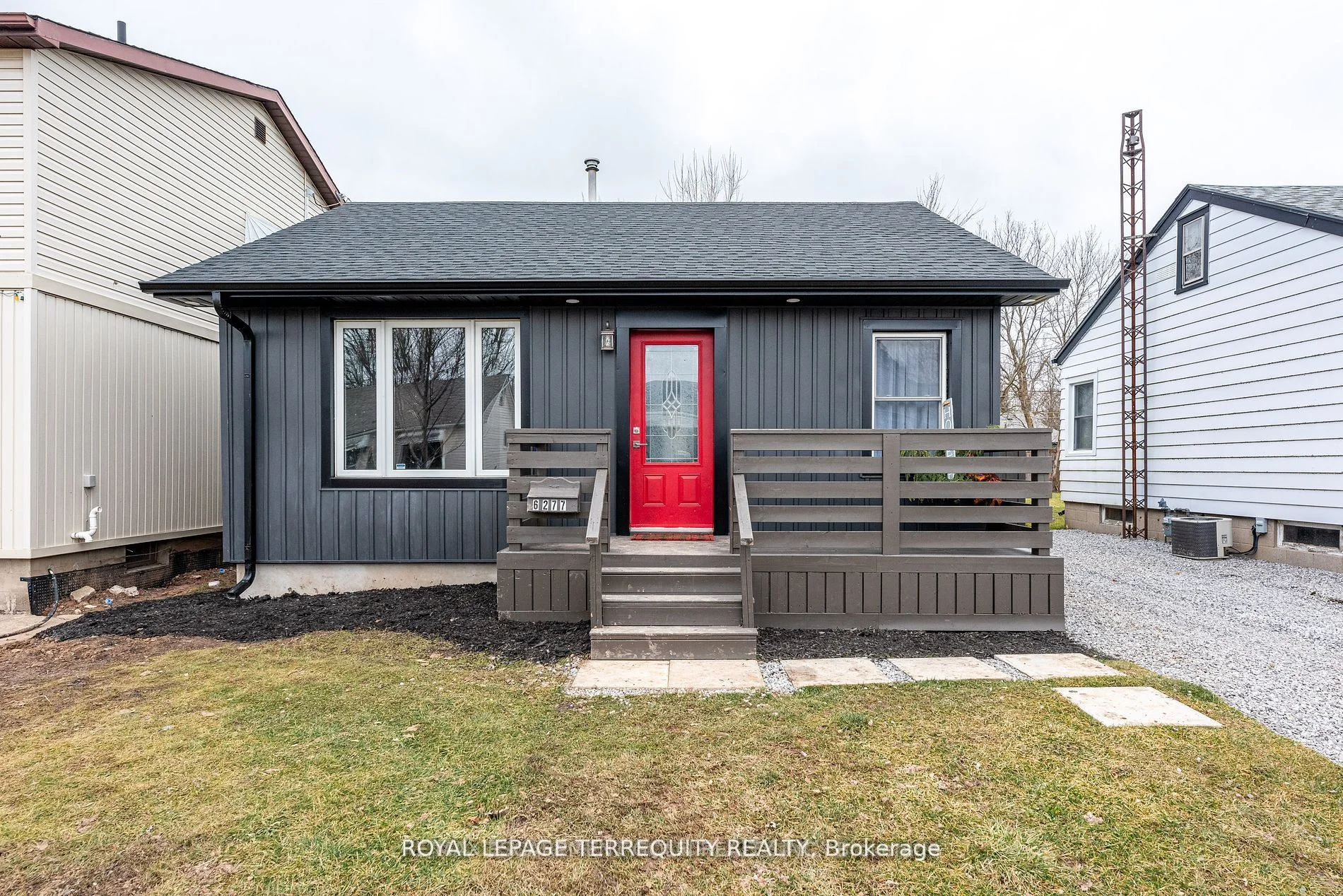 6277 Cadham Street, Niagara Falls, On L2g 3a4