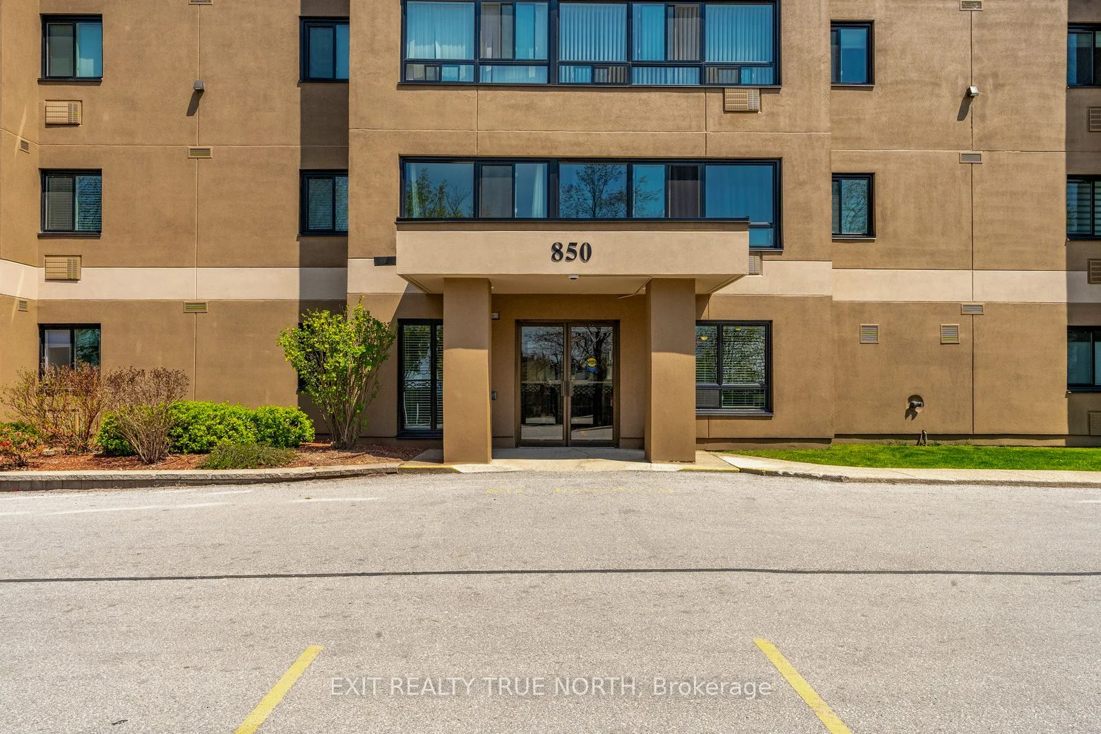 850 6th Street E 204, Owen Sound, ON N4K 6T7